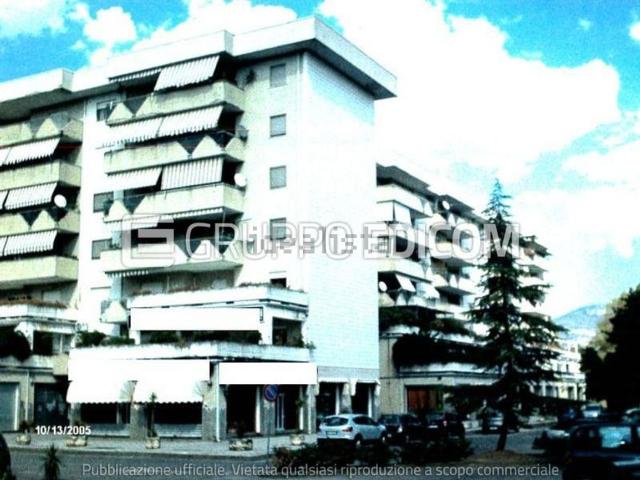 Appartamento in vendita di 155 m² in Via Giuseppe Verdi