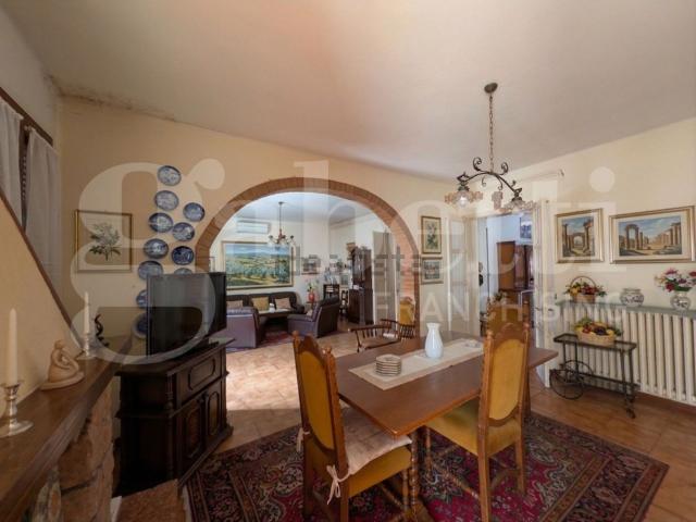 Appartamento in vendita di 155 m² in Via dei Martiri, 31