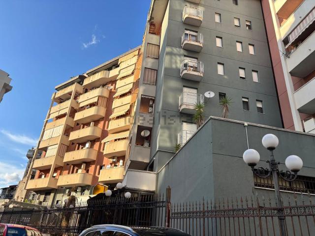 Appartamento in vendita di 155 m² in Via del Bersagliere, 77