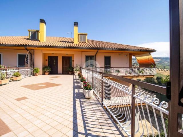 Appartamento in vendita di 155 m² in Via delle Risaie, 4