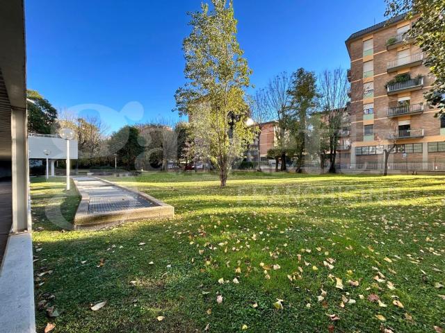 Appartamento in vendita di 155 m² in Via Emilio Zago