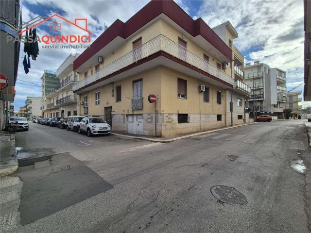 Appartamento in vendita di 155 m² in Via Enrico de Nicola, 4