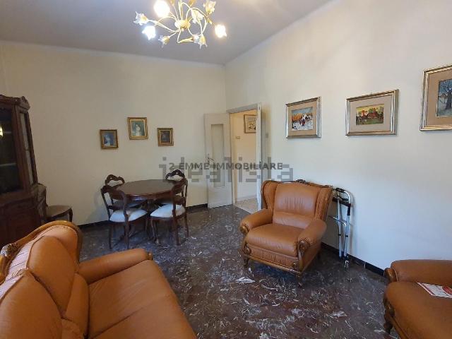 Appartamento in vendita di 155 m² in Via Erasmo Mari