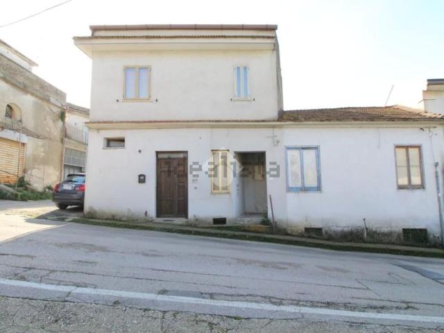 Appartamento in vendita di 155 m² in Via Fratelli della Valle, 21