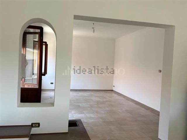 Appartamento in vendita di 155 m² in Via Fratelli Rosselli