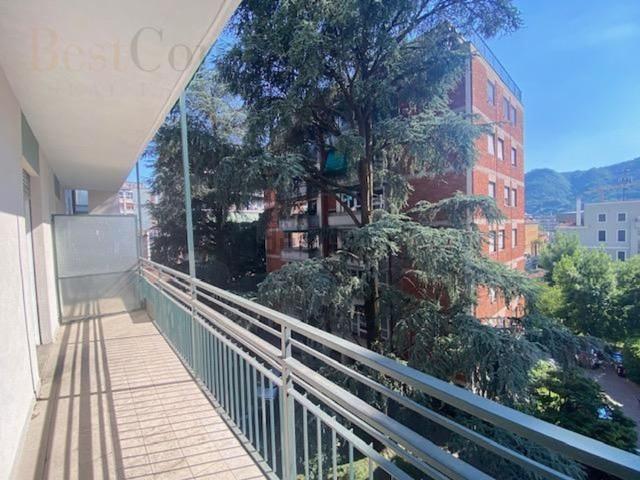 Appartamento in vendita di 155 m² in Via Luigi Guanella
