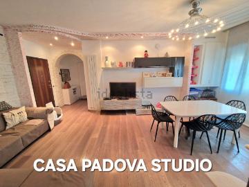 Appartamento in vendita di 155 m² in Via Monte Grappa