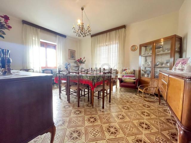 Appartamento in vendita di 155 m² in Via Mario Sironi