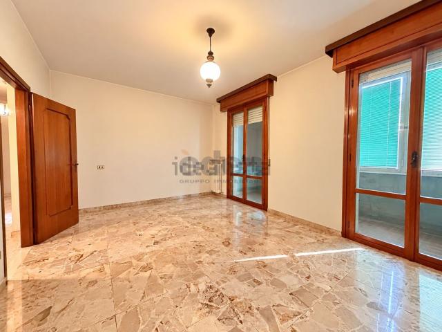 Appartamento in vendita di 155 m² in Via Marie Curie, 10