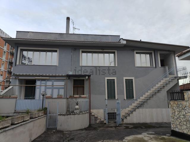 Appartamento in vendita di 155 m² in Via Melissa, 14