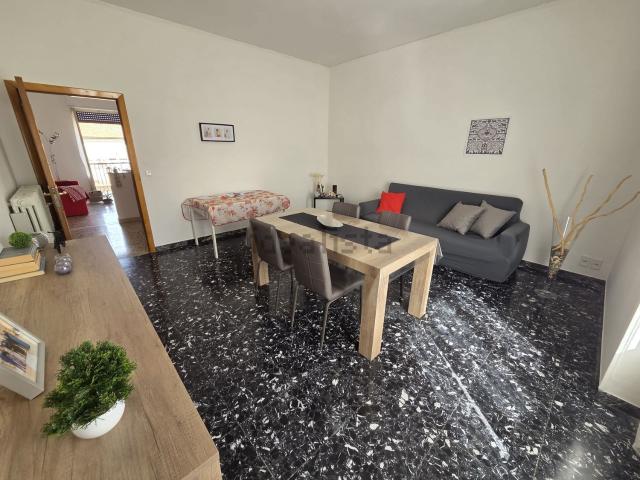 Appartamento in vendita di 155 m² in Via Menotti Guzzi, 13