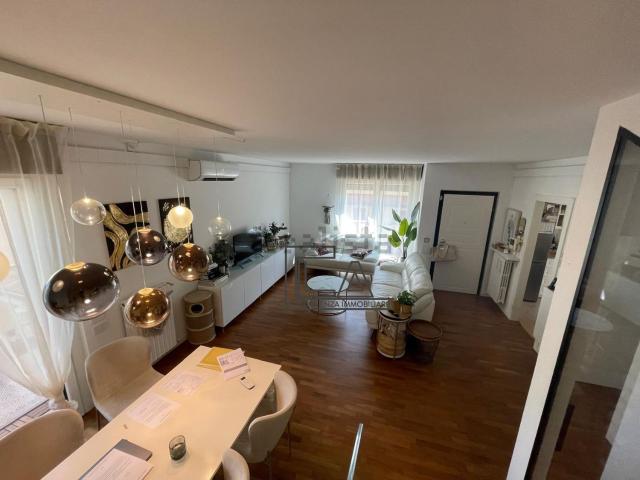 Appartamento in vendita di 155 m² in Via San Luigi