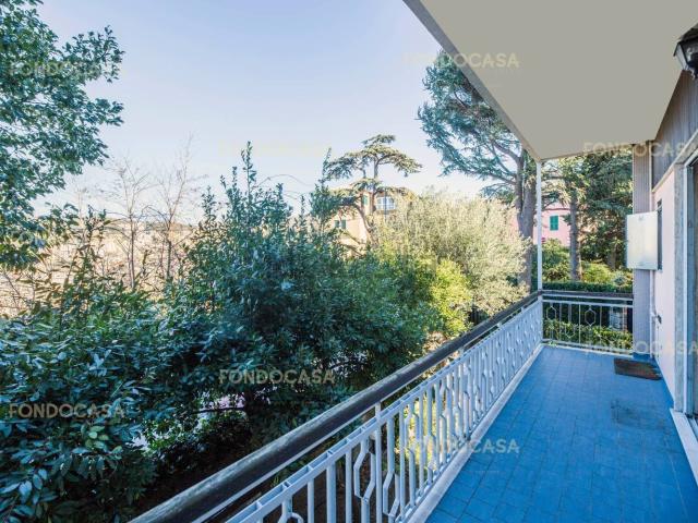 Appartamento in vendita di 155 m² in Via Scogli
