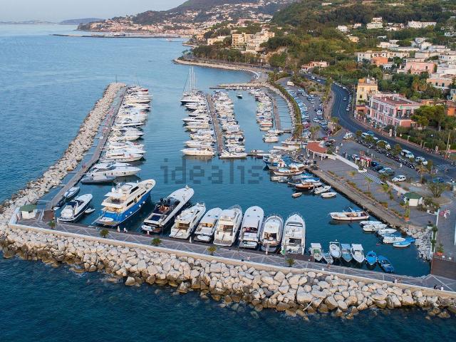 Appartamento in vendita di 155 m² in Via Pannella
