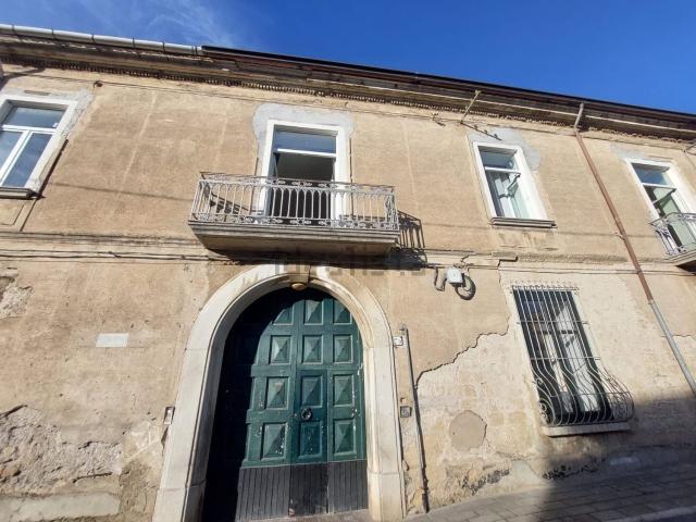 Appartamento in vendita di 155 m² in Via Priscoli