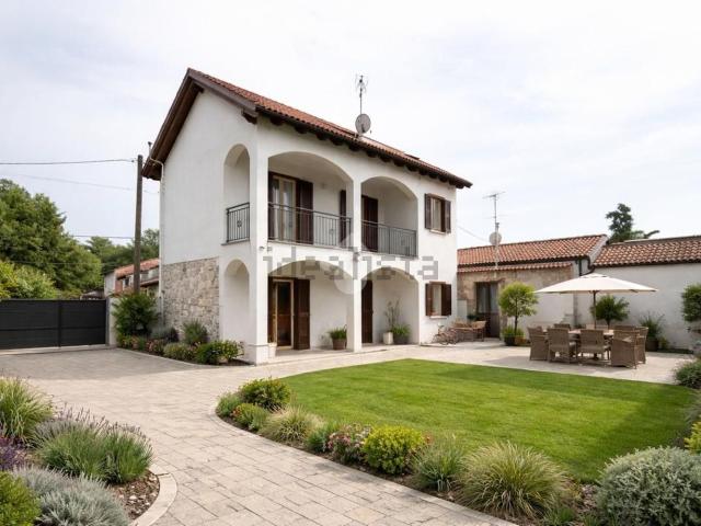 Appartamento in vendita di 155 m² in Via Rocca, 68