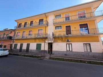 Appartamento in vendita di 155 m² in Via Umberto, 305