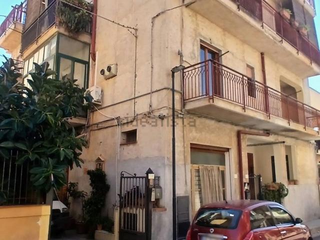 Appartamento in vendita di 155 m² in Via Ugo Foscolo, 5