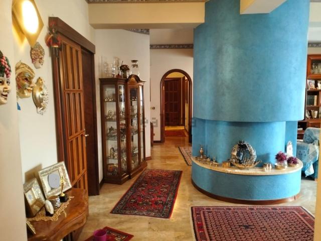 Appartamento in vendita di 155 m² in Via Villini Svizzeri