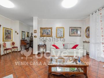 Appartamento in vendita di 155 m² in Via XXV Aprile, 19