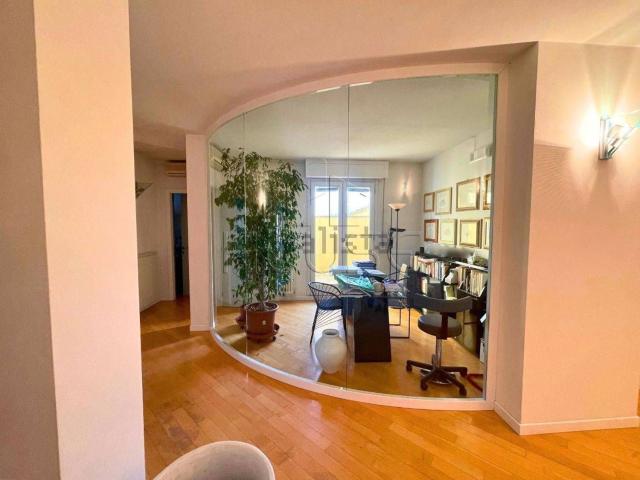 Appartamento in vendita di 155 m² in Viale Vittorio Veneto
