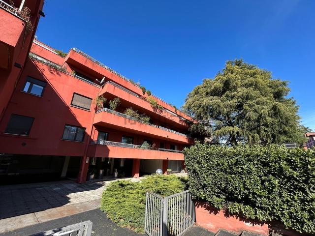 Appartamento in vendita di 155 m² in Viale Padre G. B. Aguggiari, 77