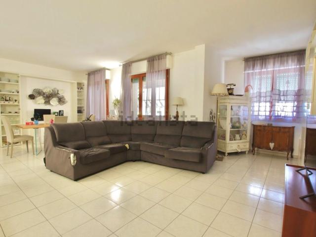 Appartamento in vendita di 155 m² in Viale Potente