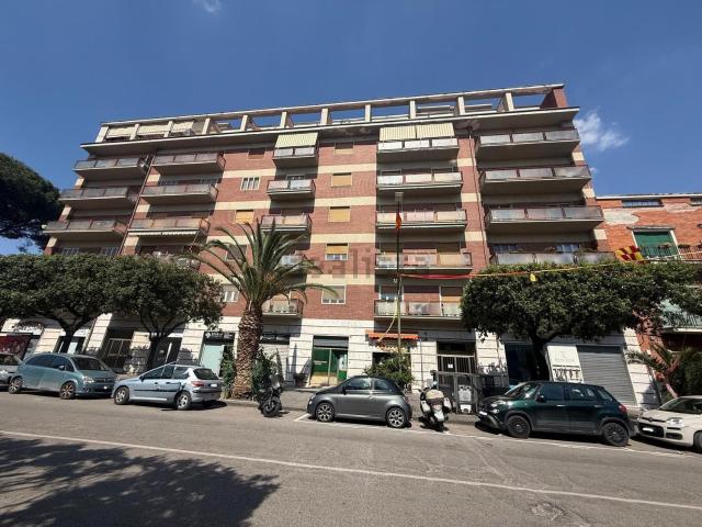 Appartamento in vendita di 155 m² in Viale Principe di Napoli