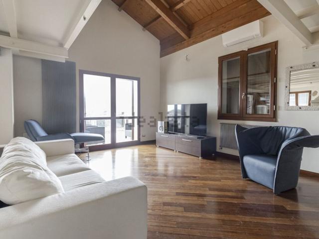 Appartamento in vendita di 155 m² in Viale Sapri, 1