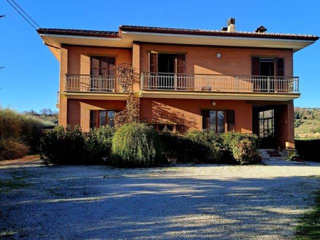 Appartamento in vendita di 155 m² in Contrada Santa Croce, 18