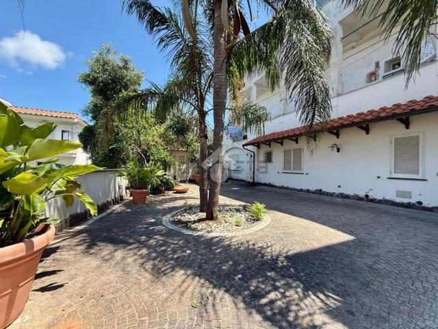Appartamento in vendita di 155 m² in Corso Vittoria Colonna, 249
