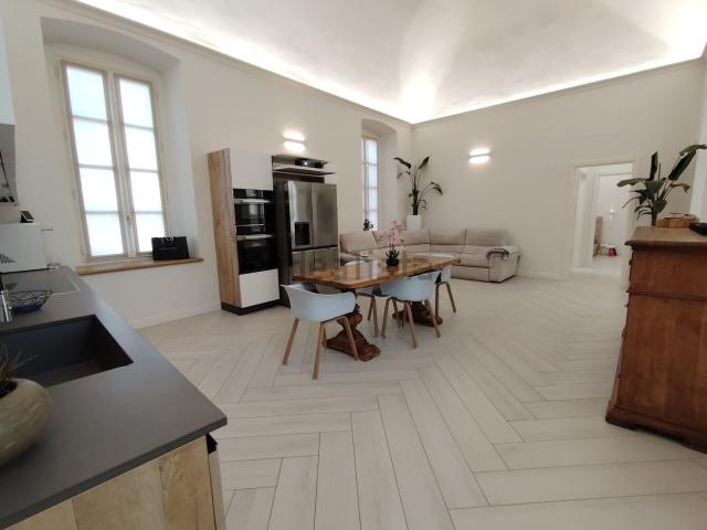 Appartamento in vendita di 155 m² in Corso Sacchirone, 15