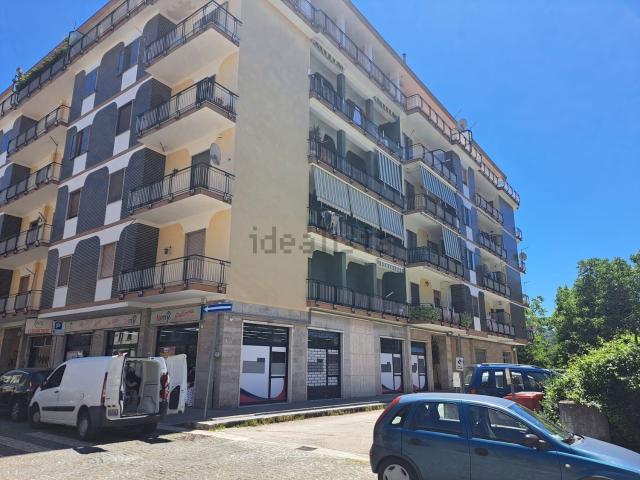 Appartamento in vendita di 155 m² in Largo Mario Malzoni, 23