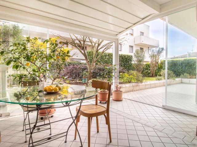 Appartamento in vendita di 155 m² in Piazzetta Monsignor G. Lorenzon, 21