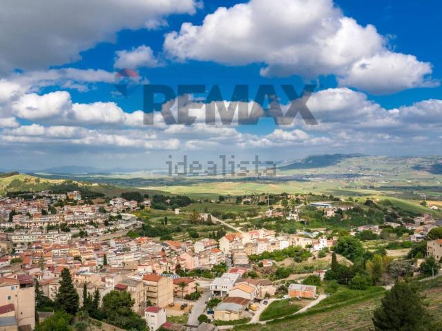 Appartamento in vendita di 156 m² in Via Antonino Lo Presti, 100