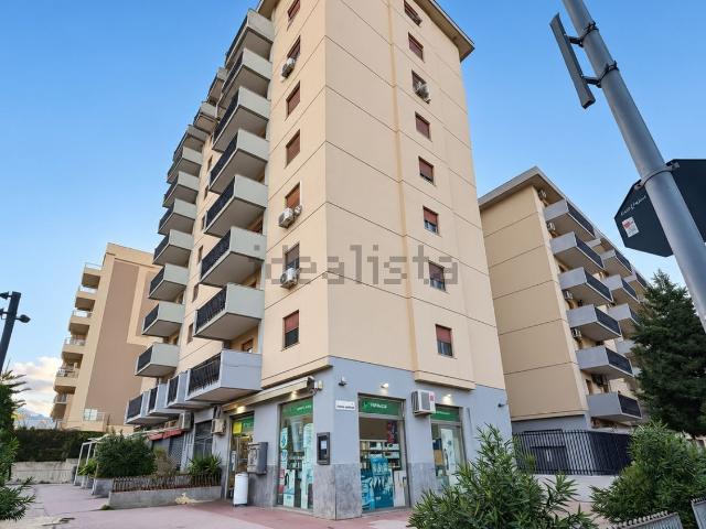 Appartamento in vendita di 156 m² in Via Alberto Verdinois, 8