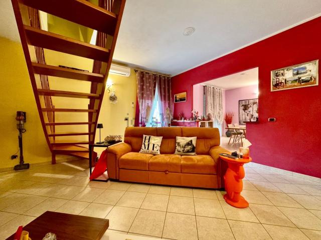 Appartamento in vendita di 156 m² in Via Asigliano, 40