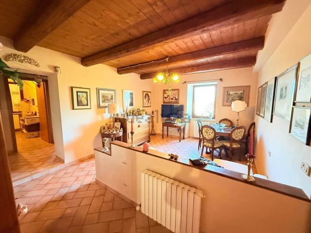 Appartamento in vendita di 156 m² in Via Bocca Trabaria Ovest