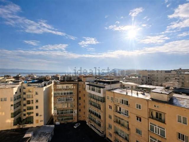 Appartamento in vendita di 156 m² in Via Baldassarre Castiglione