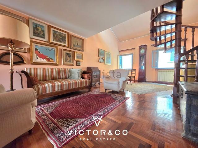 Appartamento in vendita di 156 m² in Via Benedetto Cairoli, 2
