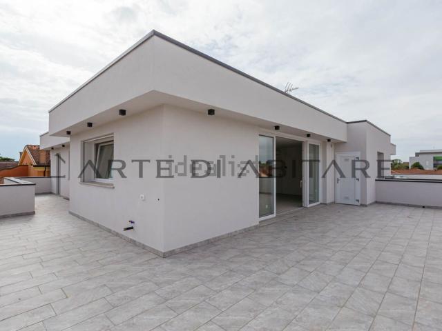 Appartamento in vendita di 156 m² in Via Gabriele D&apos Annunzio, 38