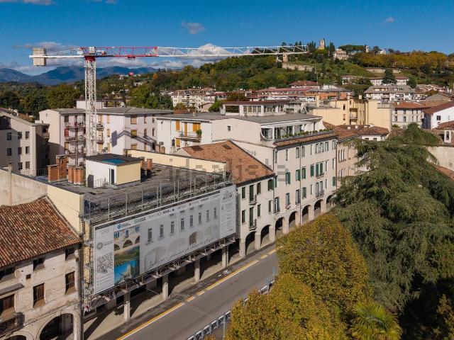 Appartamento in vendita di 156 m² in Via Giuseppe Garibaldi