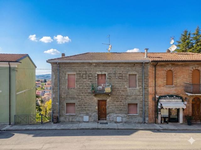 Appartamento in vendita di 156 m² in Via Decio Raggi, 13