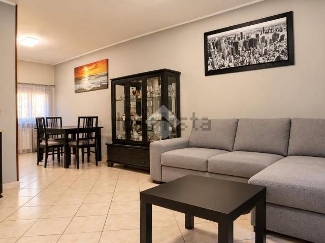Appartamento in vendita di 156 m² in Via della Pace, 21