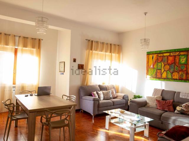 Appartamento in vendita di 156 m² in Via della Repubblica, 33