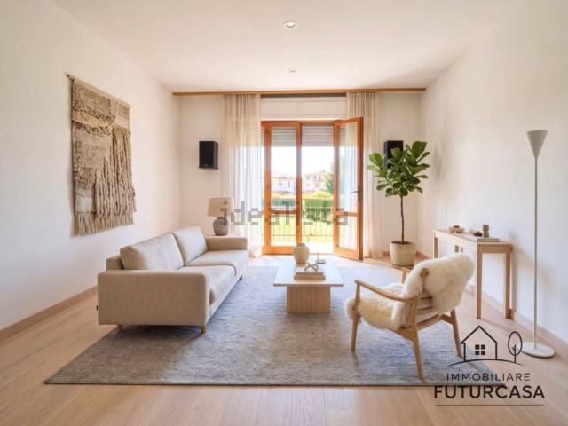 Appartamento in vendita di 156 m² in Via Enrico Fermi