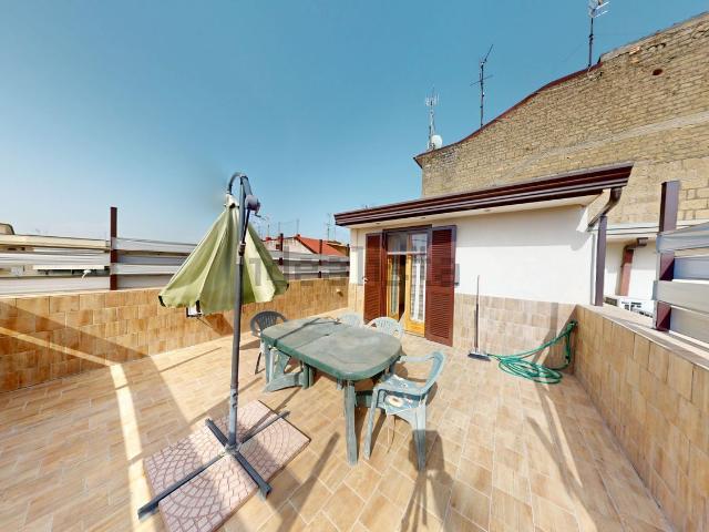Appartamento in vendita di 156 m² in Via Ferdinando Russo, 3