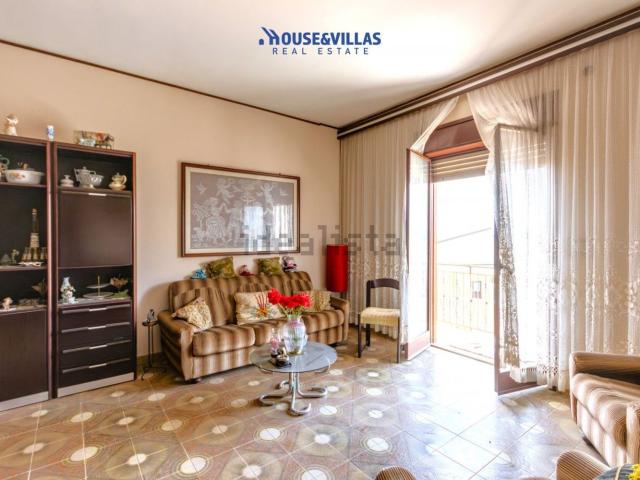 Appartamento in vendita di 156 m² in Via Francesco Giantommaso, 12