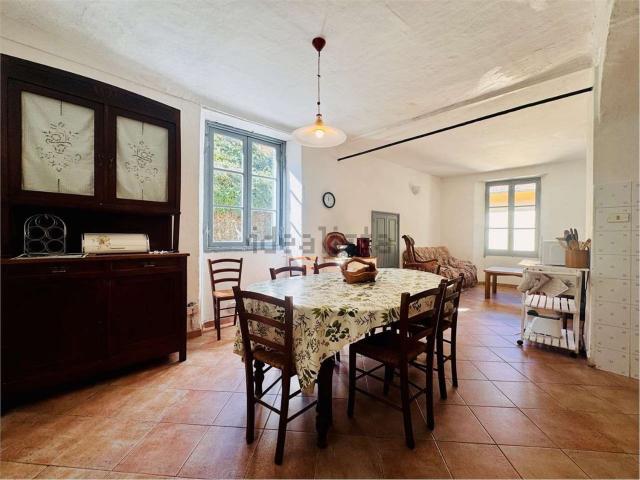 Appartamento in vendita di 156 m² in Via Lavinella, 1
