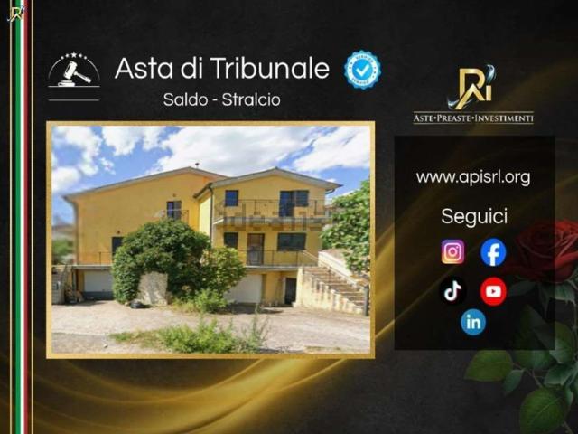 Appartamento in vendita di 156 m² in Via Madonna delle Grazie